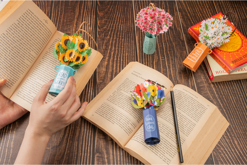 Leauni Elegant Flower Bouquet Pop-up Bookmark - New Pop-Mark