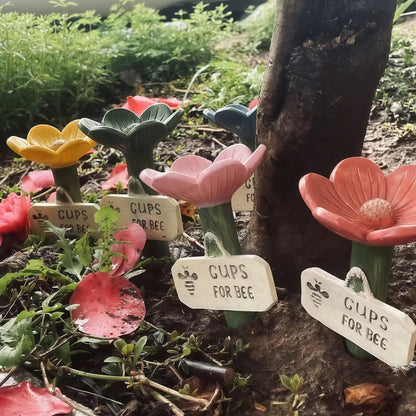 🐝Flower-Shaped Bee Watering Station💧