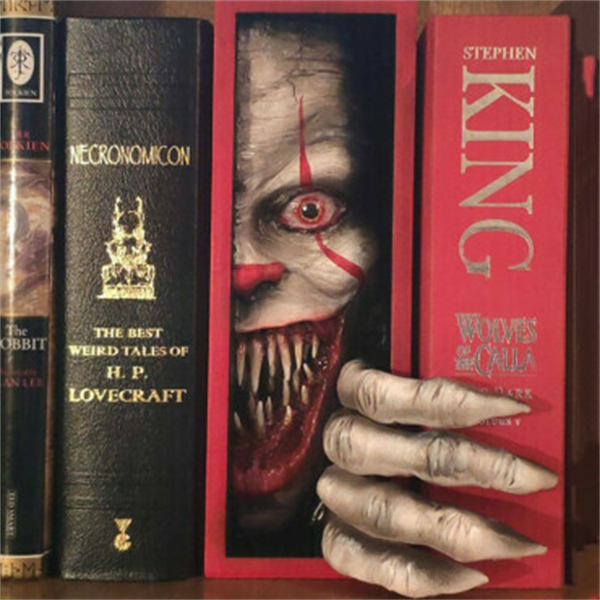 Peeping On The Bookshelf Booknook