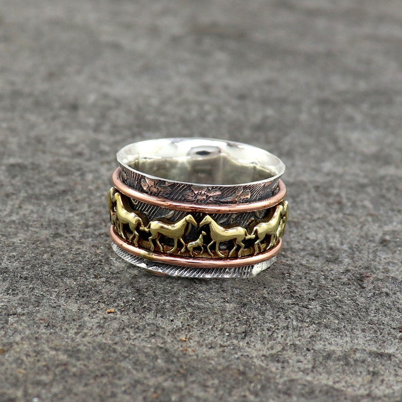 🔥Hot Sale-49% OFF — 🐎Horse Spinner Ring（Buy 2 Free Shipping）