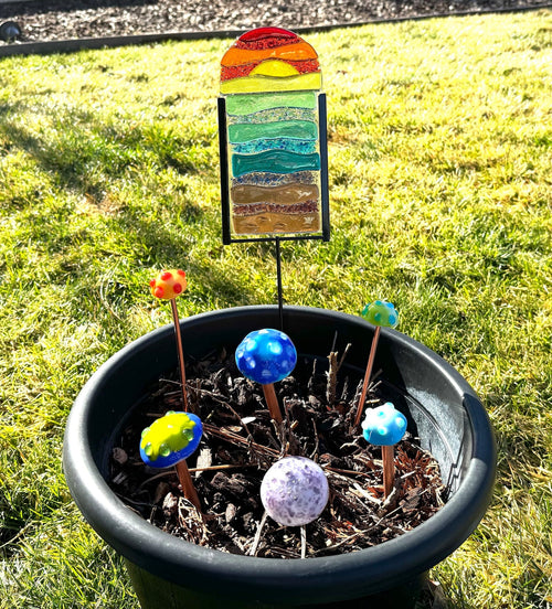 💥Last Day Promotion-49% Off - 🌈Rainbow Fused Glass Garden Stake
