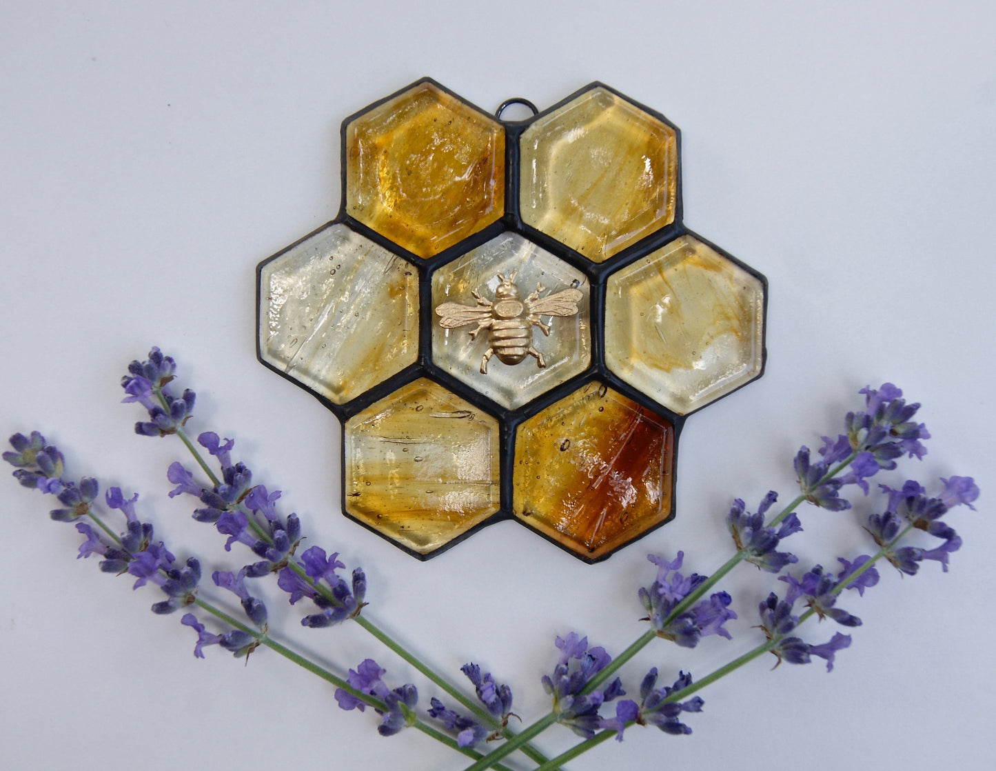 🐝 Stained Glass Bee Sun Catcher (Buy 2 Free Shipping)