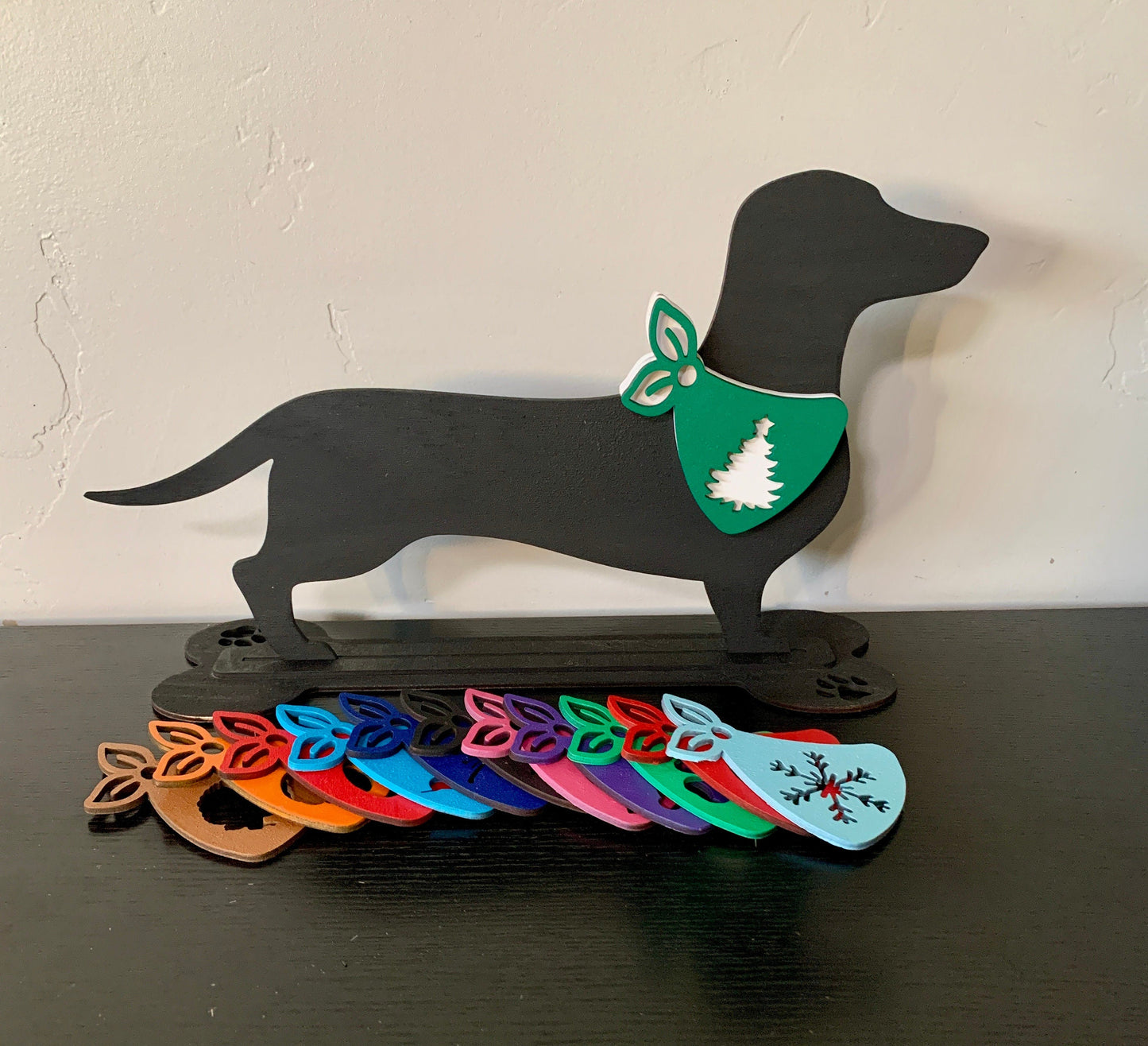 🐶Wood Dachshund Dog Silhouette