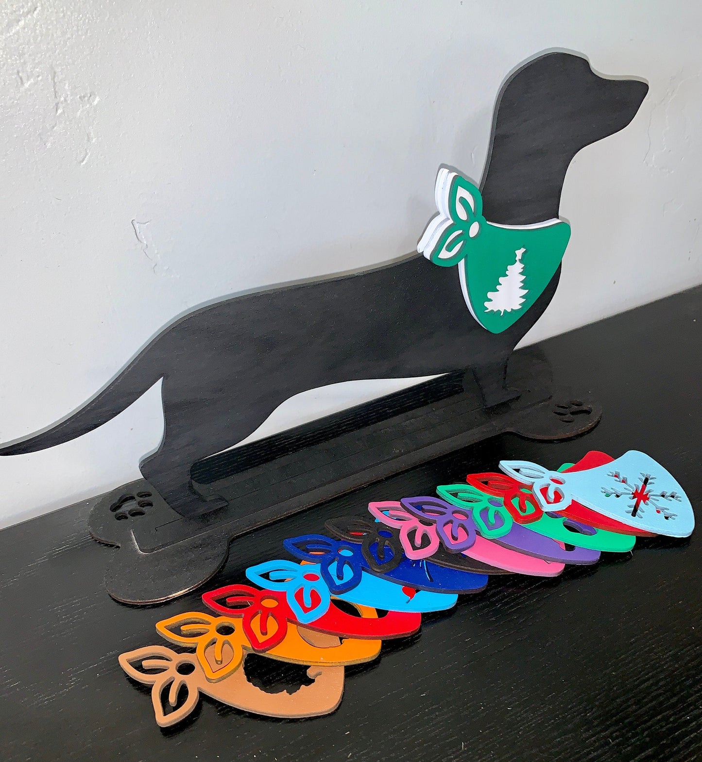 🐶Wood Dachshund Dog Silhouette