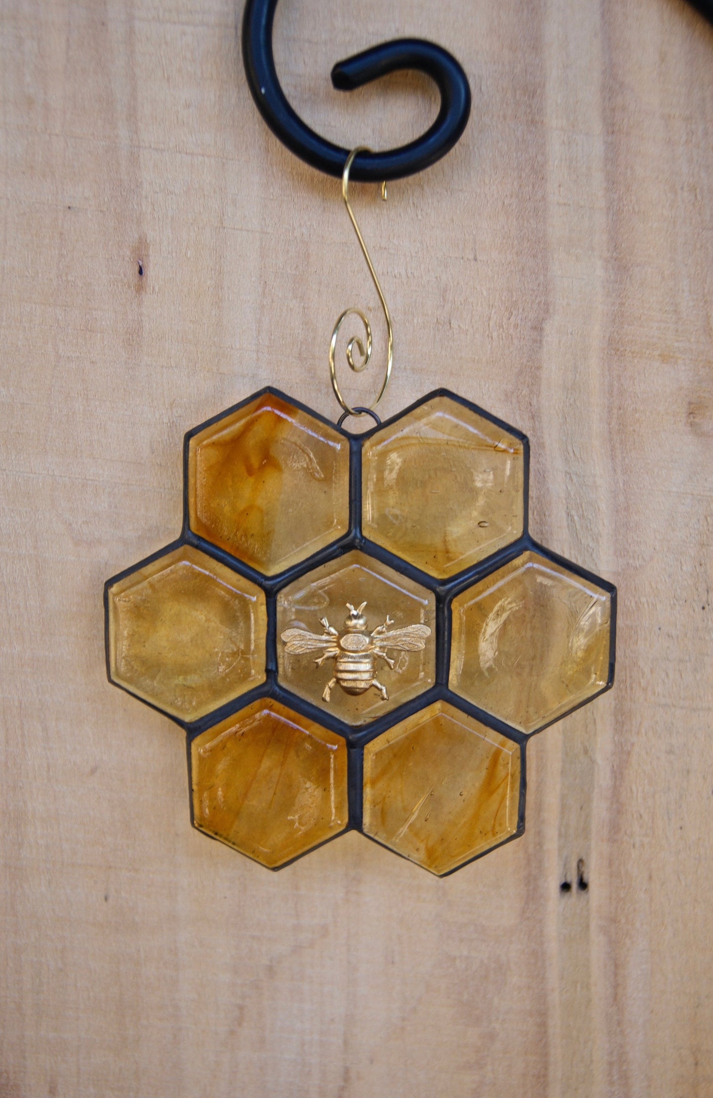 🐝 Stained Glass Bee Sun Catcher (Buy 2 Free Shipping)