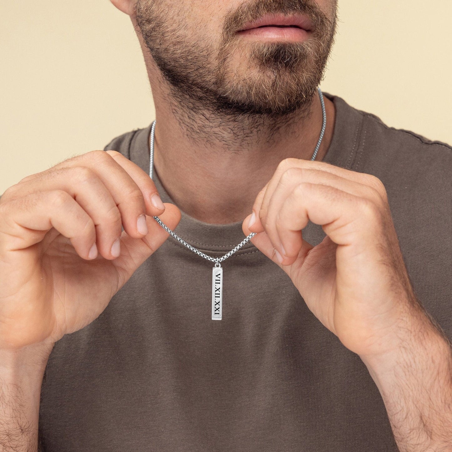 🎁Father's Day Gift - Personalized Men's Bar Necklace