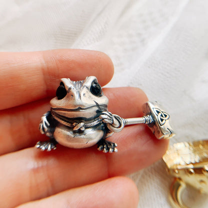 🐸Frog Warrior Necklace