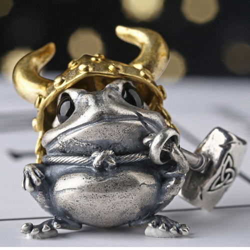 🐸Frog Warrior Necklace