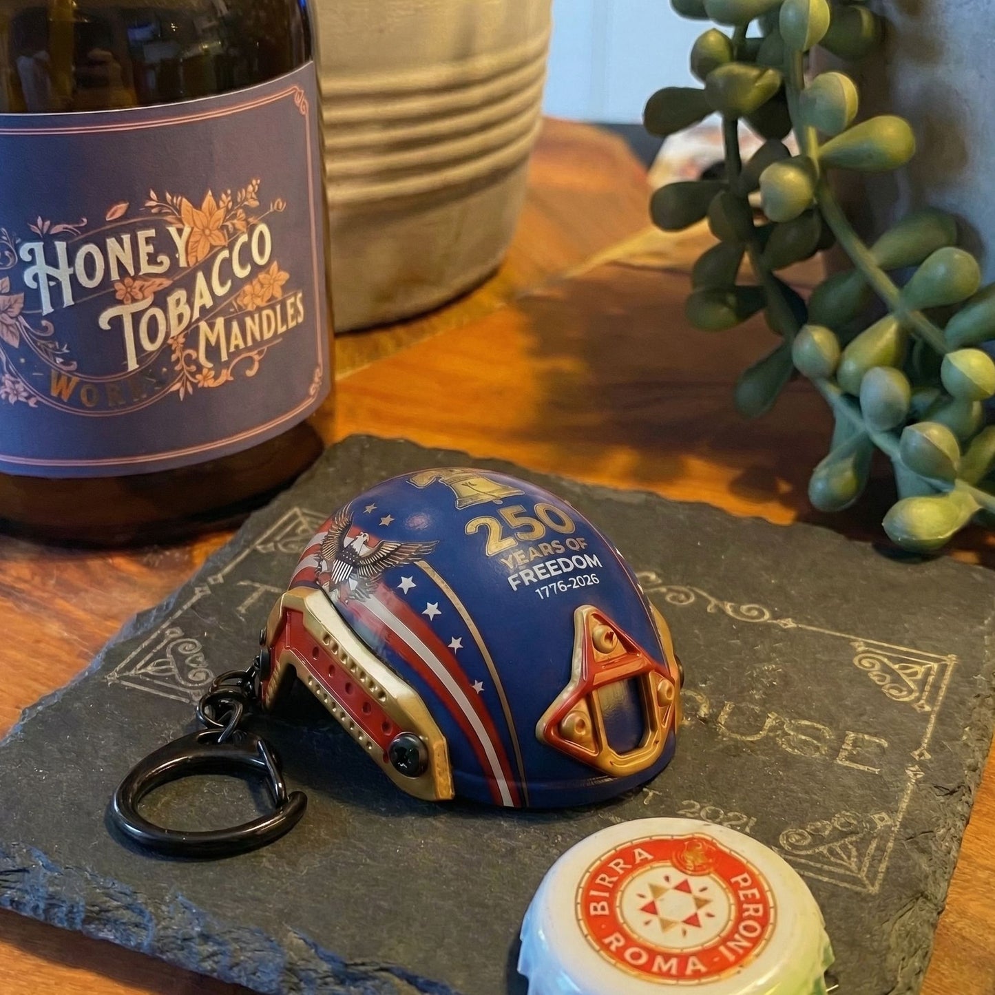🔥Miniature military helmet-shaped bottle opener key | 250th Anniversary Edition 🇺🇸