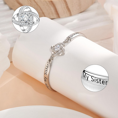 🍀The Lucky Four-Leaf Clover Bracelet A symbol of luck, love, and the bond between best friends.